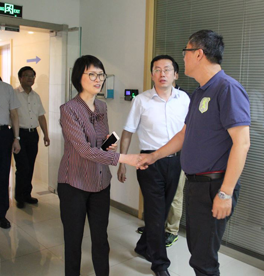 高亞光副市長一行走訪調(diào)研中科君芯